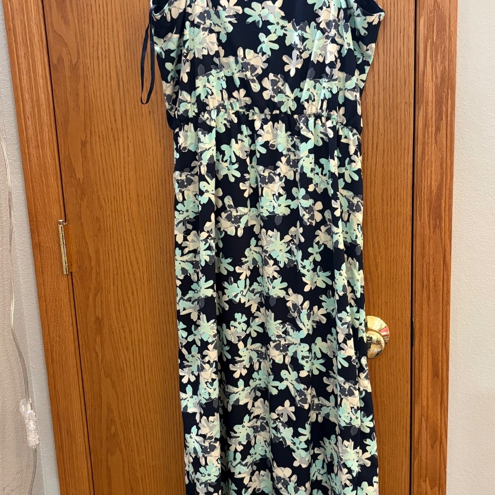 Banana Republic floral Maxi Dress size 12P - Picture 2 of 3